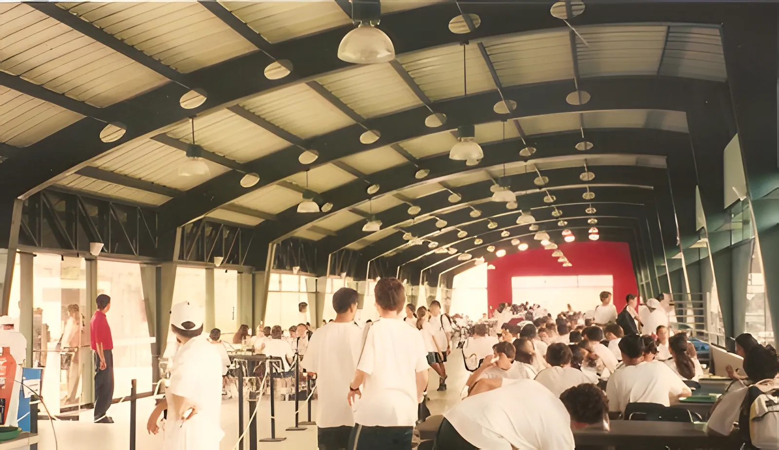 Pabellón de Secundaria Colegio Roosevelt, La Molina